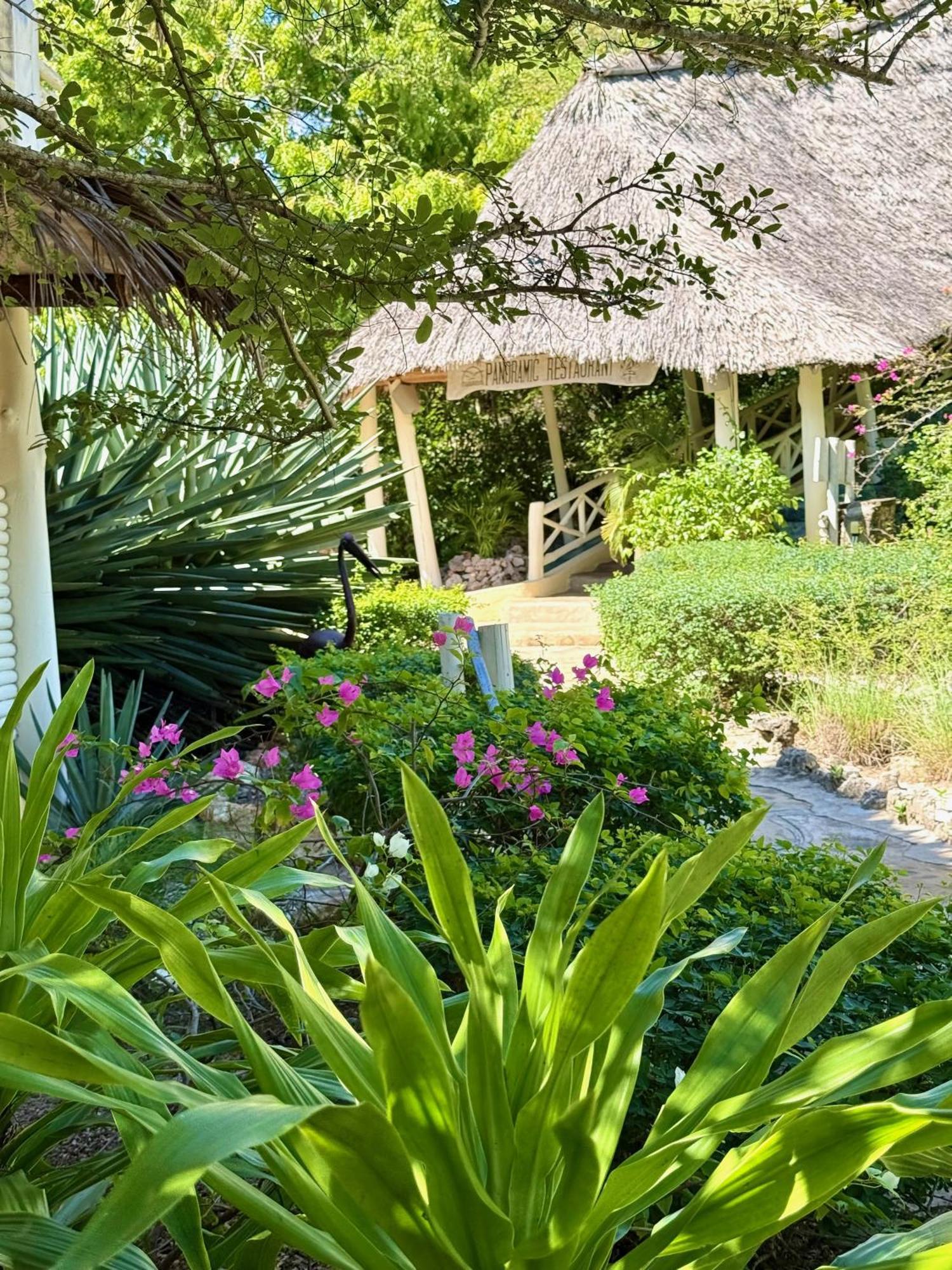 Rock And Sea Resort Watamu Exterior photo